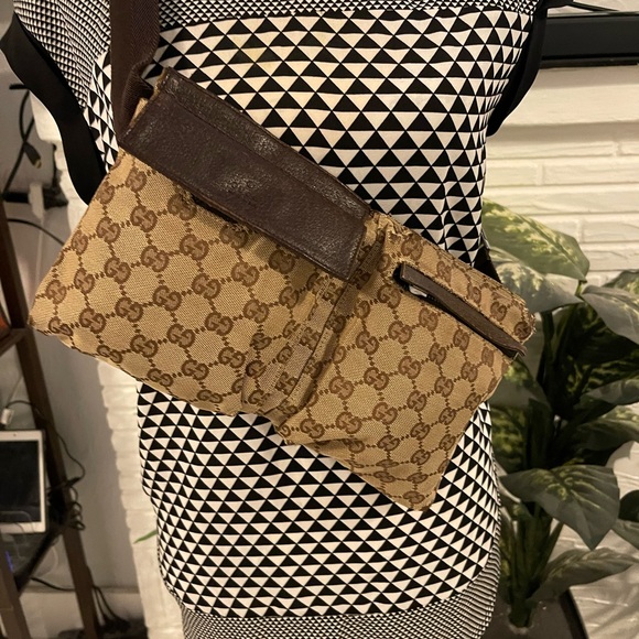 ❌❌SOLD❌❌AUTHENTIC GUCCI BELTBAG - Picture 2 of 12